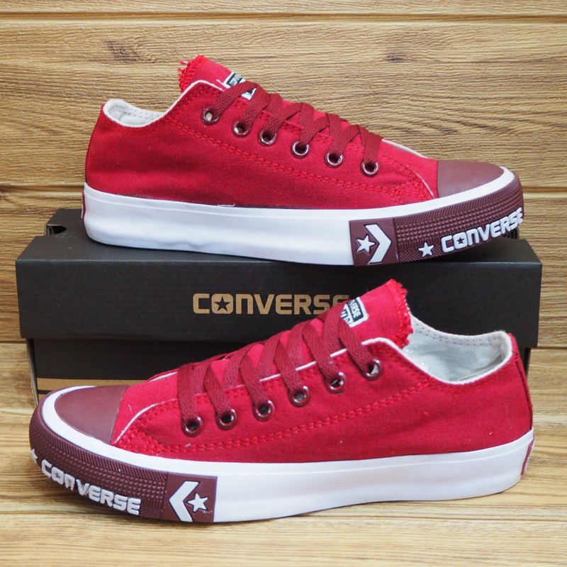 ALL STAR CONVERSE X UNDEFEATED CHUCK TAYLOR 2 SEPATUCONVERSE ALLSTAR MERAHMAROON