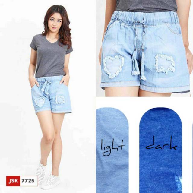 Celana Pendek Sobek Jeans / Hotpant Jeans