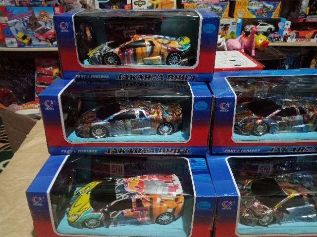 MAINAN ANAK LAKI LAKI MOBIL REMOT CONTROL RC SEDAN MAINAN ANAK REMOTE CONTROL SUPERCAR TRIBAL MURAH