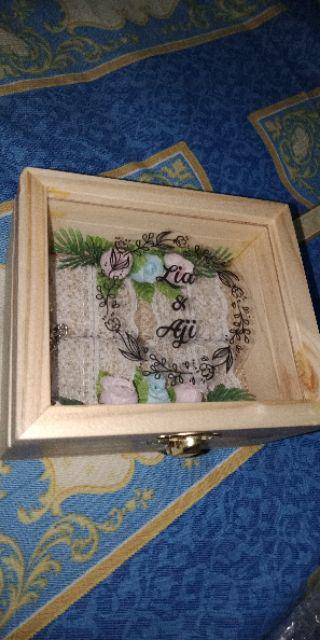 Kotak Cincin Kawin Kayu Akrilik (bantalan Burlap) / Wooden Acrylic Wedding Ring Box