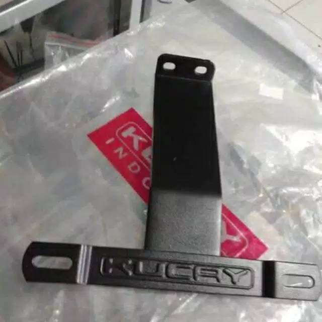 Kucay Duduk plat nomor Vixion Semu Type