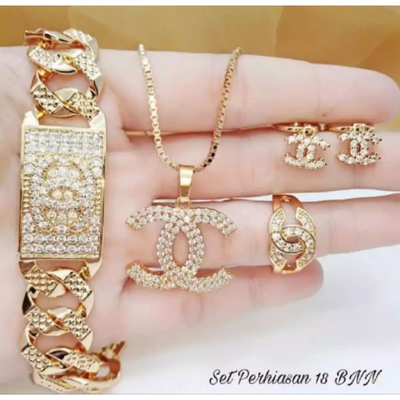 SET CHANEL KOTAK ELGAN TERMEWAH PERHIASAN WANITA