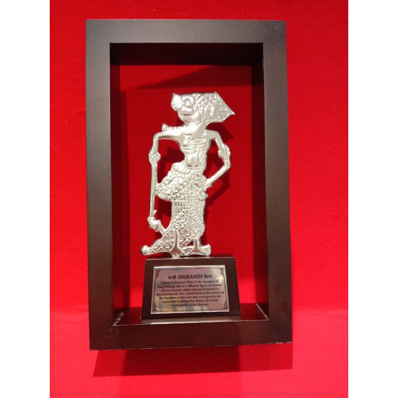pajangan wayang Srikandi, plakat wayang, cinderamata Wayang Srikandi / Souvenir wayang wrikandi
