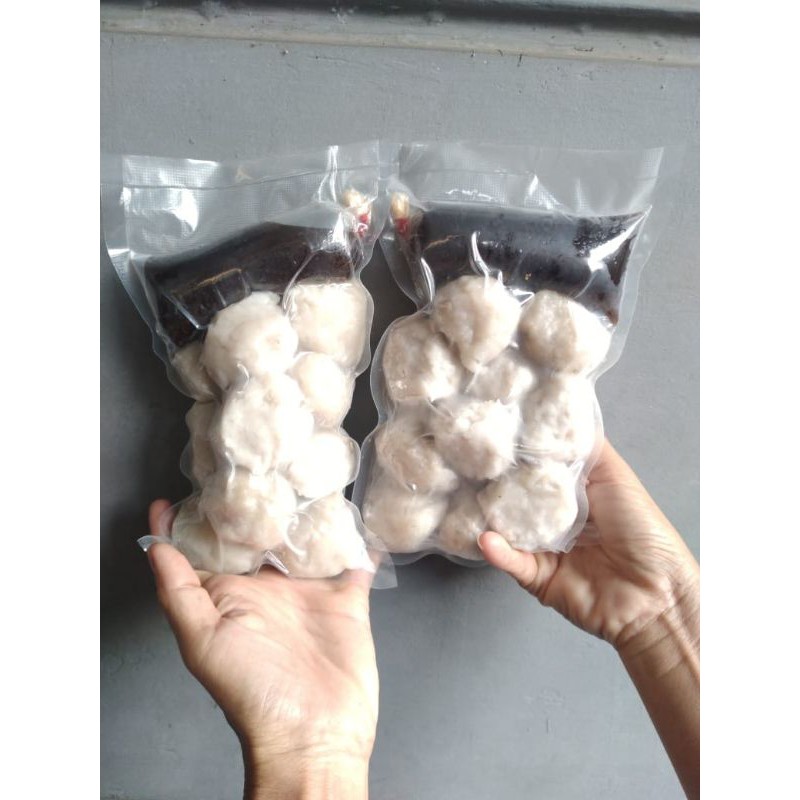 

Pempek Tenggiri Frozen isi 10