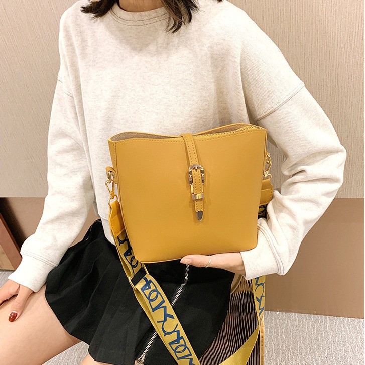 GT 1737 RISCE TAS SELEMPANG TALI MOTIF IMPORT WANITA CEWEK PEREMPUAN JAKARTA BATAM