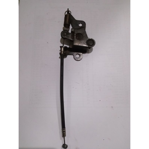 breket bracket kunci jok pengunci jok pengancing tiger revolution tirev tiger 2000 tilas tilam ori c