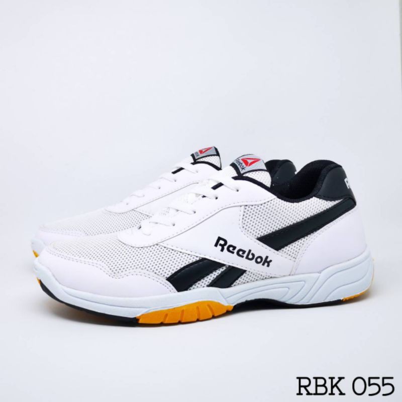 sepatu reebook