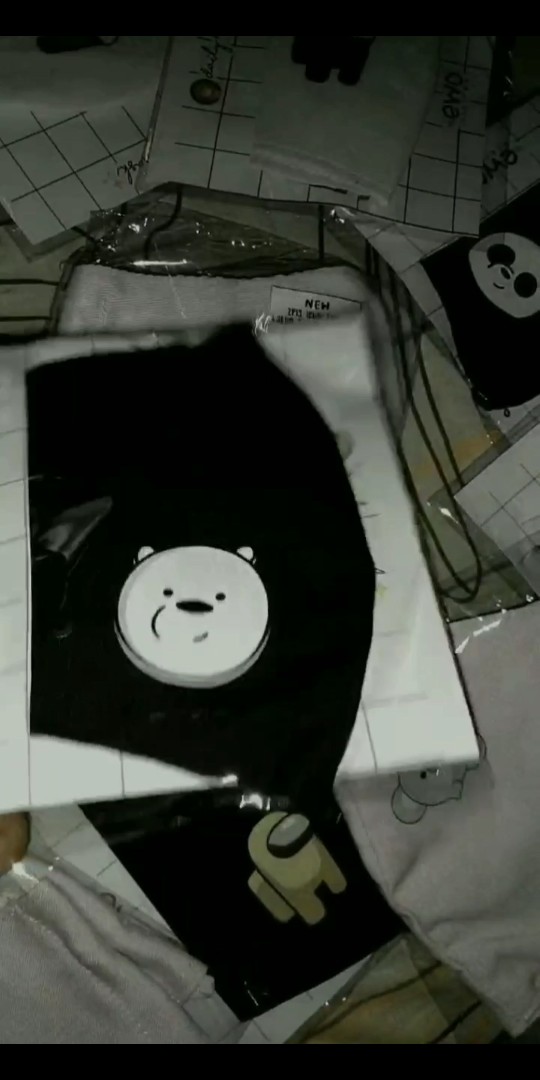 Masker Kain Putih Edisi Natal