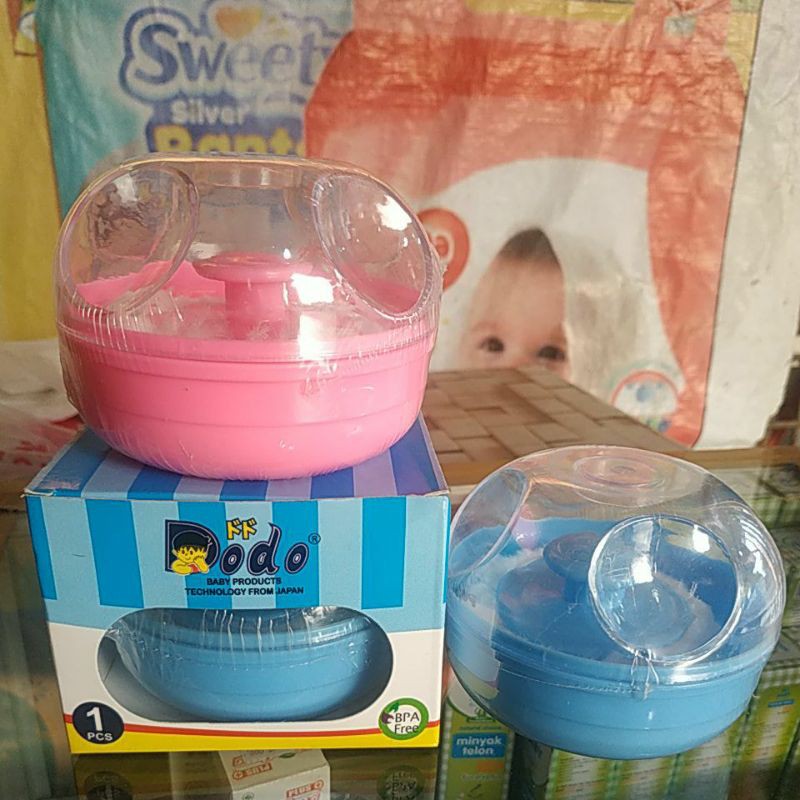 DODO/ POWDER CASE WITH PUFF / TEMPAT BEDAK / TEPUKAN BEDAK