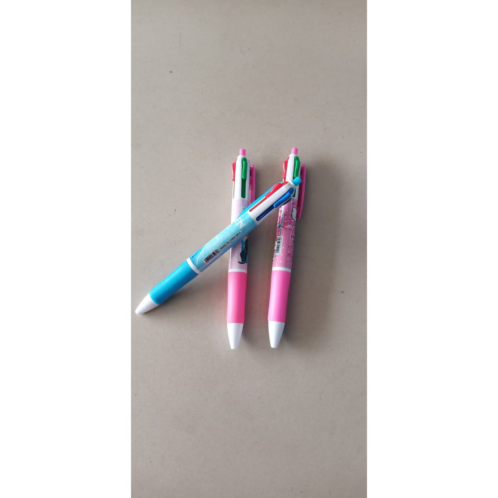 

pulpen/pena fancy 4 warna karakter