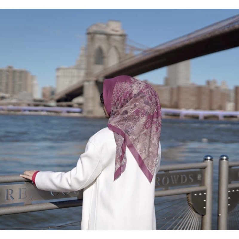 Preloved buttonscarves new york chelsea