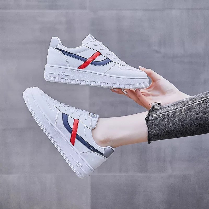 9.9 SALE Sepatu Sneakers Wanita Korea Amour