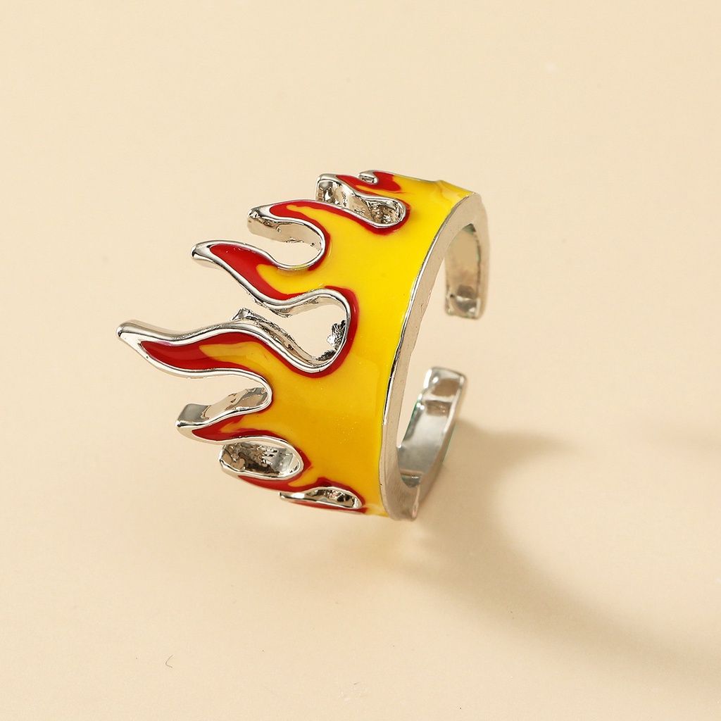 Cincin Desain Api Bahan Logam Gaya Vintage Punk Hip-hop Untuk Wanita