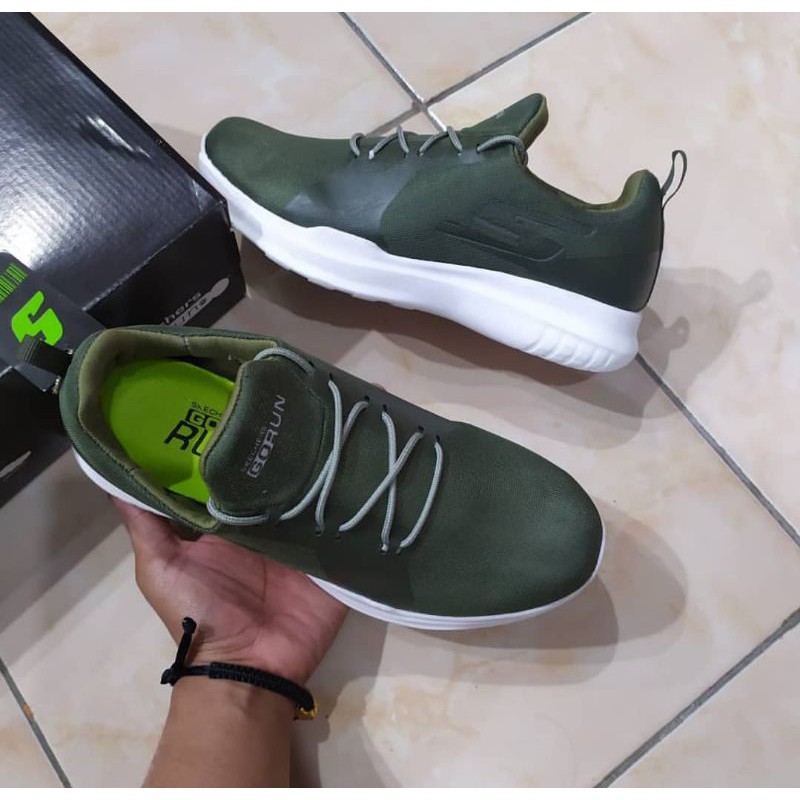 SKECHERS GO RUN