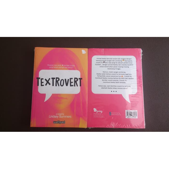 Textrovert (Lindsey Summers)