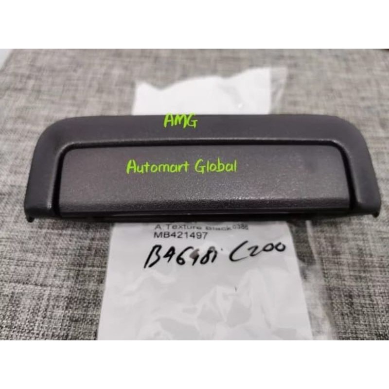 handle handel pintu bagasi bak belakang L200 strada hitam