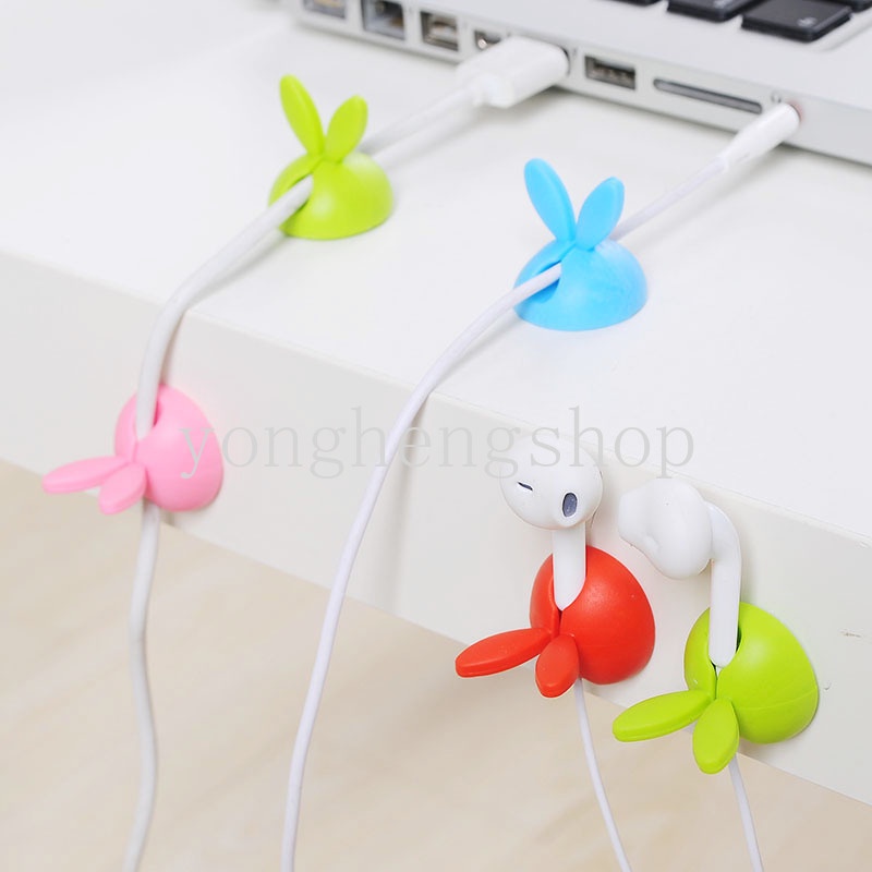 4pcs / set Klip Organizer Kabel Data / Charger / Earphone Bentuk Telinga Kelinci Lucu Untuk Meja Kantor