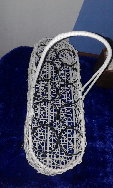 Keranjang Aqua 10 Cup Model Oval Bertangkai - Keranjang Aqua Rotan Sintetis 10 Skat Pake Jinjingan