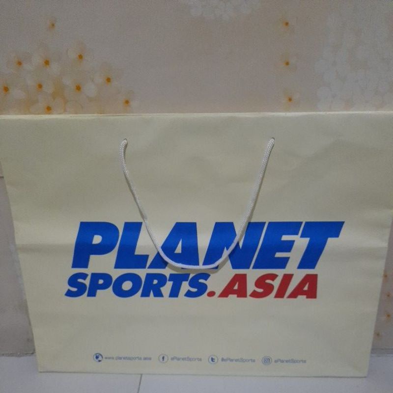 Paper Bag Planet Sport P 42.5 T 31.5cm Big Size Ori No Second Tas Belanja Jumbo