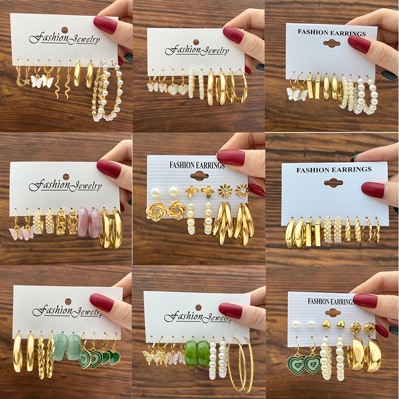 10pcs / Set Anting Tusuk Bahan Metal Warna Gold Desain Awan + Mutiara + Berlian Untuk Wanita