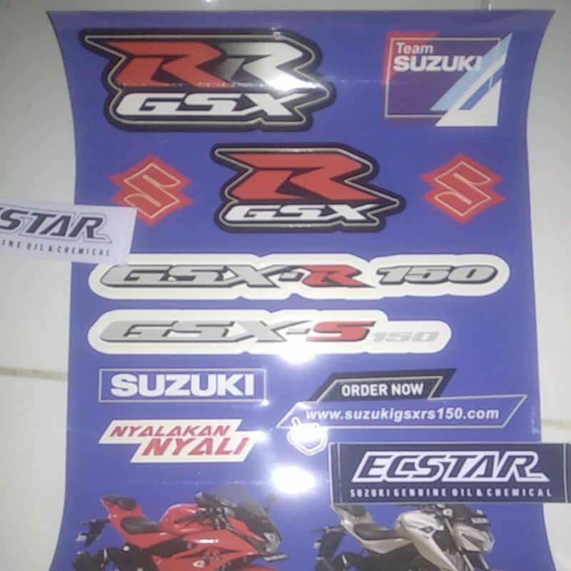 stiker helm original suzuki.