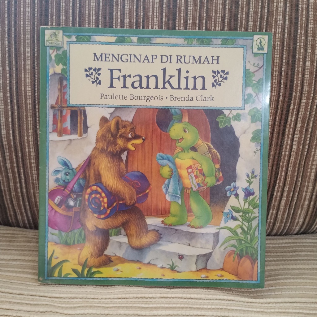Preloved Buku cerita anak Franklin menginap