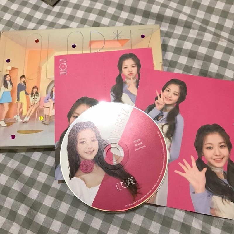 Album Izone color iz ver color CD Wonyoung iz one Iz*one