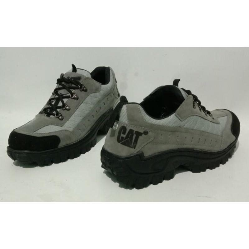 Sepatu CAT Safety Boots Ujung Besi  Outdoor Hiking Kerja Lapangan 4inc