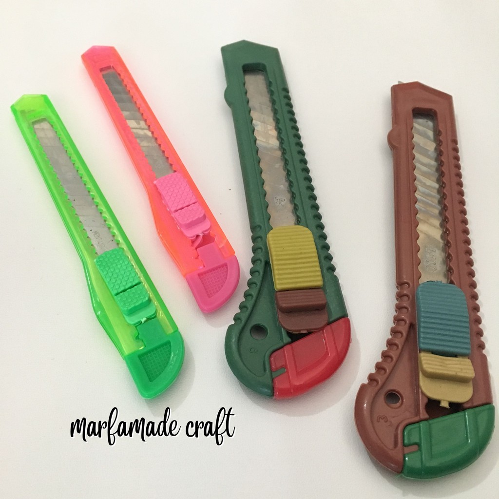 

Cutter Besar dan Kecil Biasa / Alat Potong Per pcs
