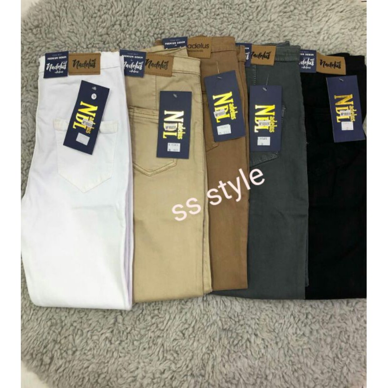Fashion Celana Wanita / Celana Nadelus
