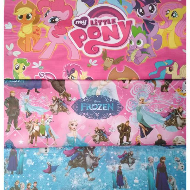 

Kertas kado karakter