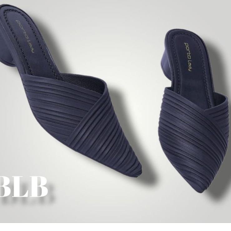 Jangan Ketinggalan order..  Sendal selop depan tertutup Porto BSV Terbaru nyaman,wedges karet wanita