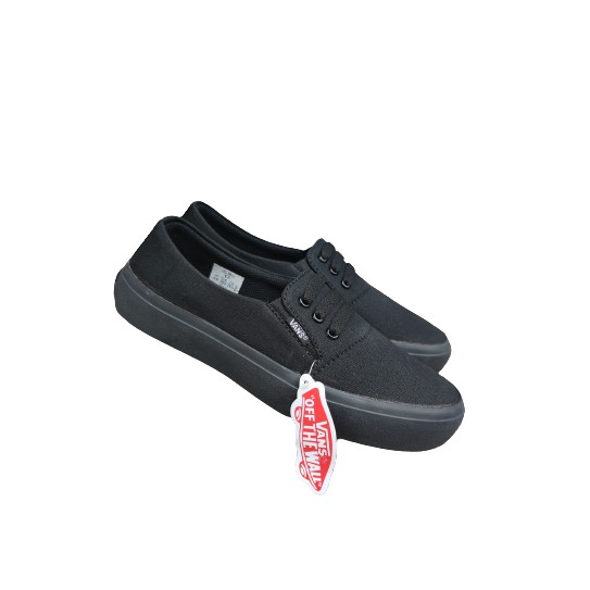 SEPATU SLIP ON HITAM POLOS 010 PRIA DAN WANITA/SEPATU KULIAH/SEPATU KERJA/SEPATU PUTIH/SEPATU PERAWAT