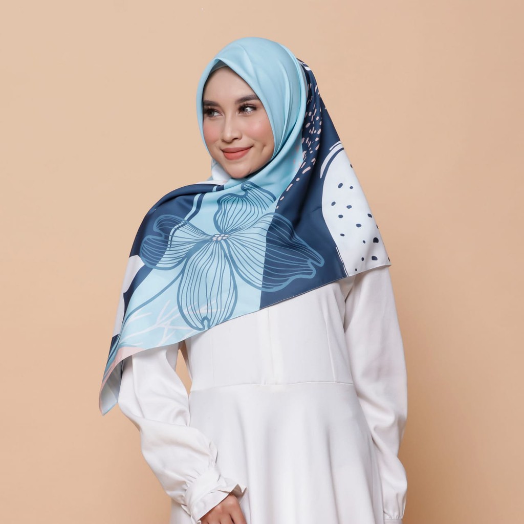 KERUDUNG SEGI EMPAT PRINTING MOTIF JILBAB SEGIEMPAT HIJAB SEGIEMPAT SCARF DANICA