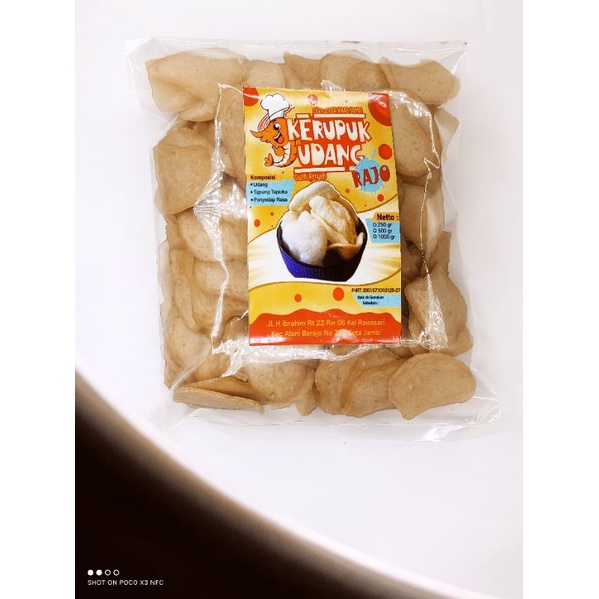

KERUPUK UDANG CEMILAN ENAK RENYAH DAN GURIH
