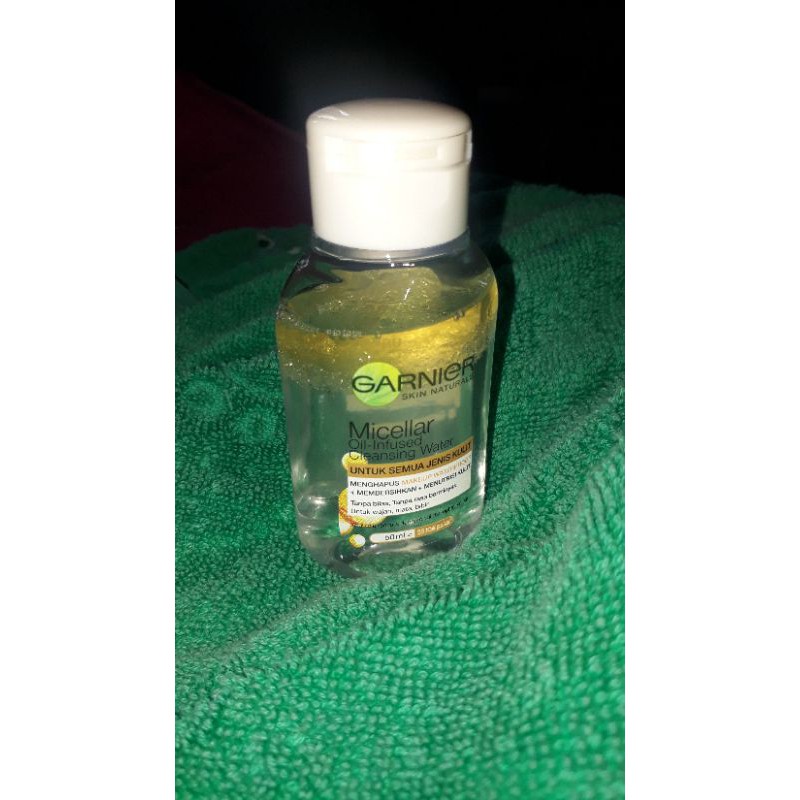 Garnier Micellar Oil-Infused Cleansing Water