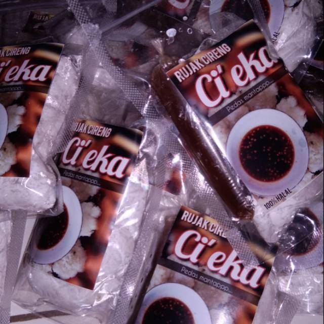 

rujak cireng, baso aci,seblak, gyoza instan