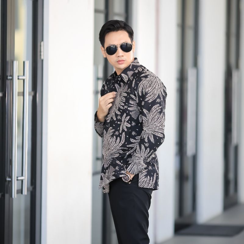 BATIK BOLO DEWO Motif Arya Hem Atasan Kemeja Baju Batik Pria Lengan Panjang