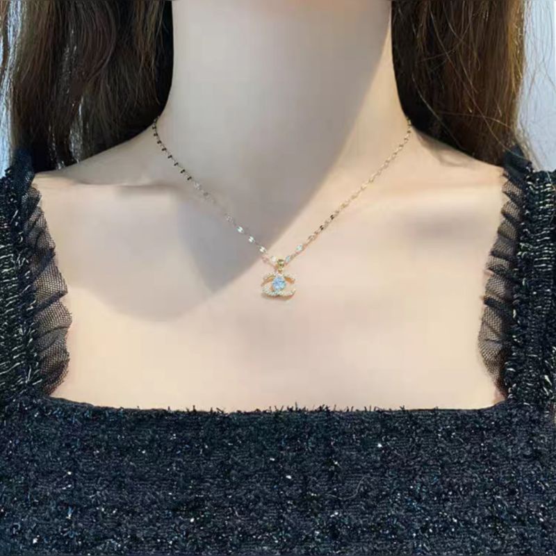 Kalung Titanium Liontin Chanelll Terbaru Anti Karat selamanya Kalung Wanita Chanelll Kekinian Mewah Fashion Wanita