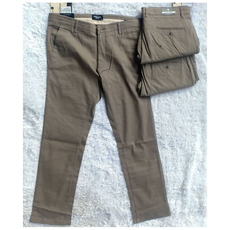 Celana Chino Ricardo & D'britano