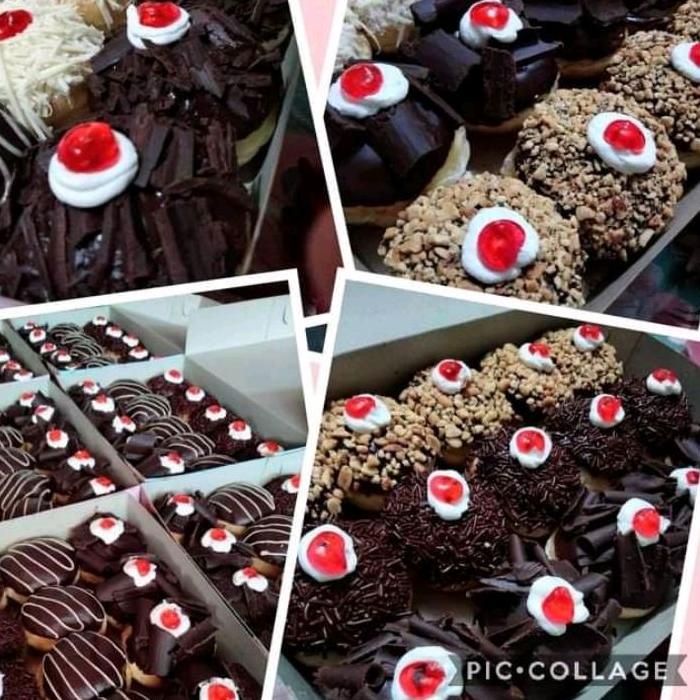 

GRATIS ONGKIR✅Donat Toping Black forest|SQ4