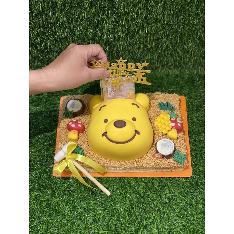 

Pillow PINATA CAKE POOH ATM