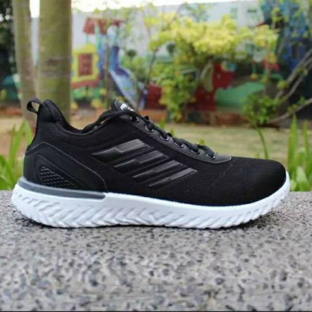 

Pro ATT Tec 890 size 35