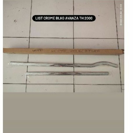 list chrome belakang avanza