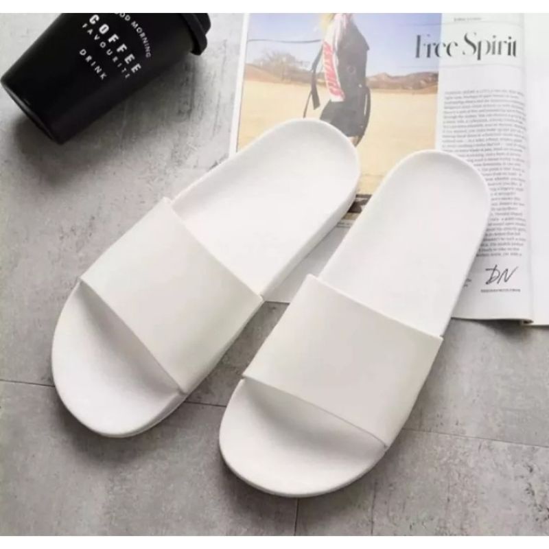 Sandal Slop Polos Pria Wanita/ Sandal Rumah Santai Trendy 555-1