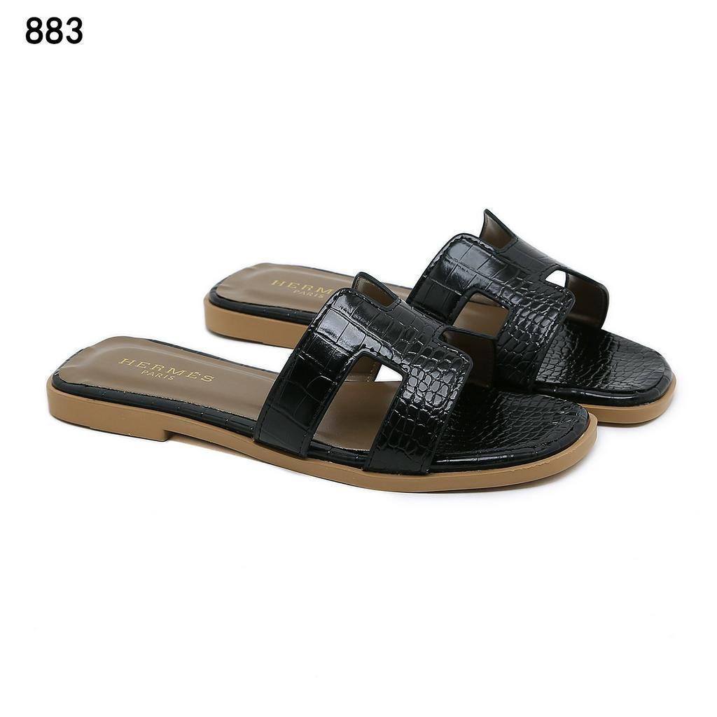 883 Croco Sandal