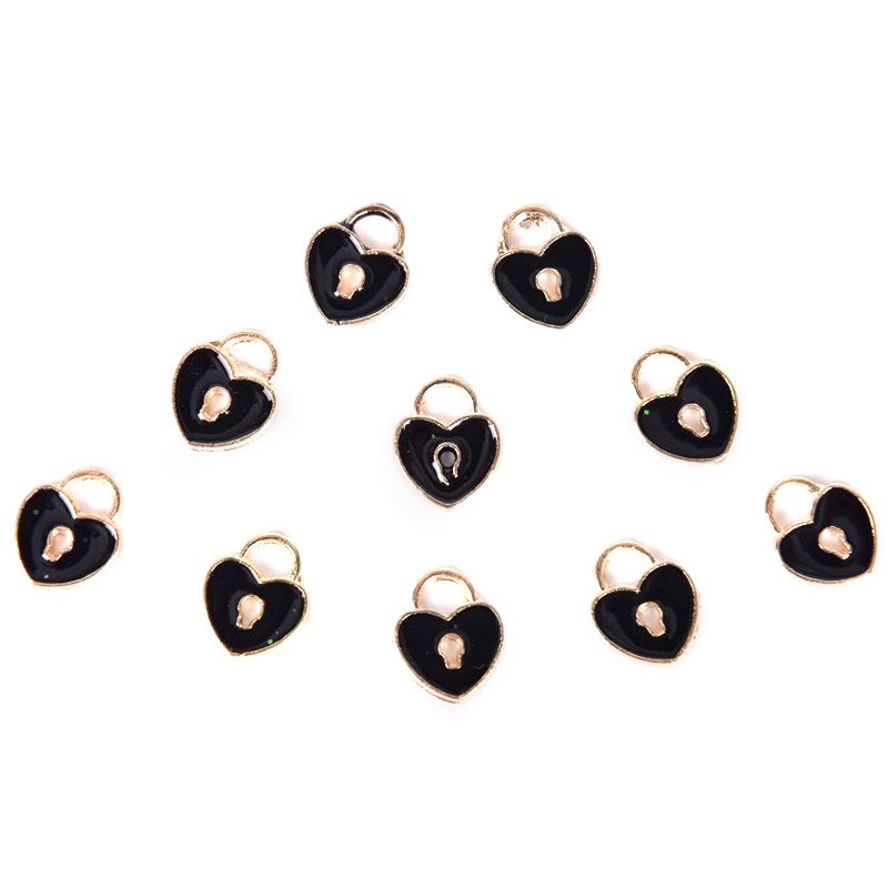 Charm Set Liontin Kunci Gembok Bentuk Hati Bahan Enamel Alloy