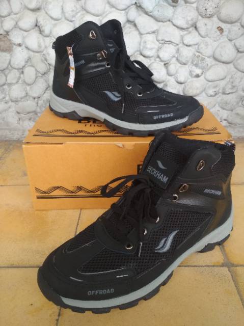 Sepatu boot Beckham (offroad) fullblack outdoor hiking tracking pria wanita Bisa Bayar Ditempat COD