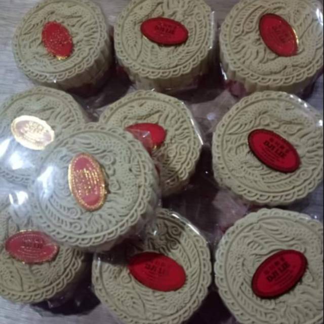 Jai thong ko (kue bulan)DJI LIE