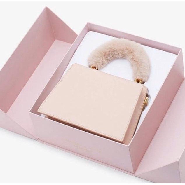 

Top Handle Gift Set With Box Fur Faux Bag Gift Set Box